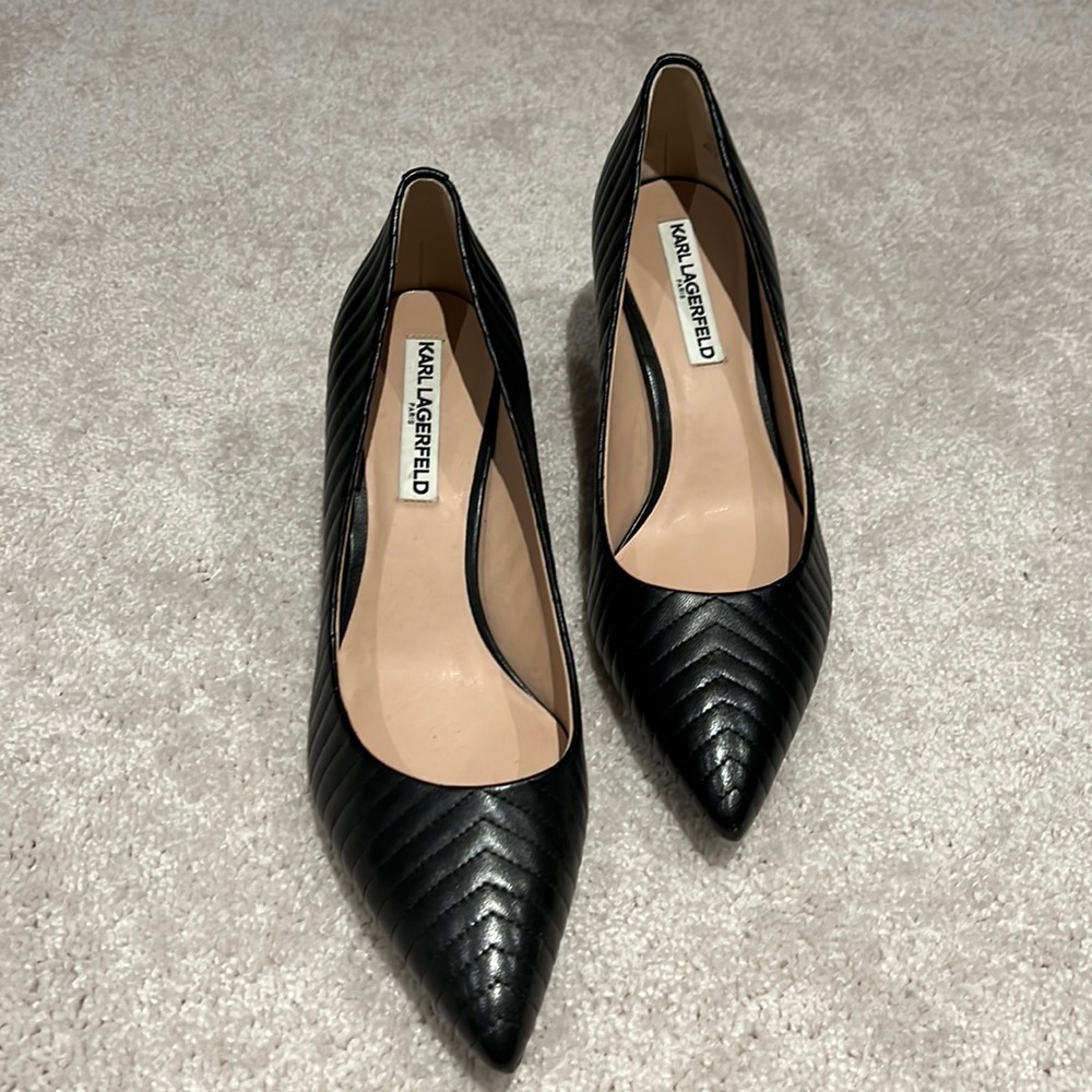 Quilted Leather pumps